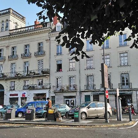 The Peaceful Corner In The Heart Of Saumur Apartment Luaran gambar